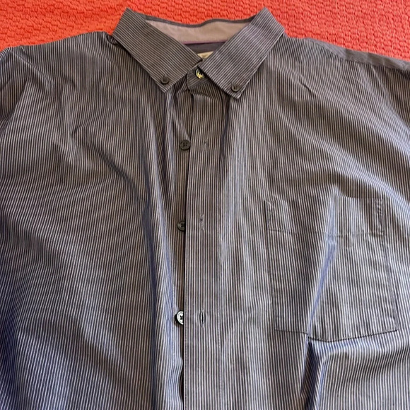 Van Heusen Classic Fit Button Down Shirt - Picture 3 of 4